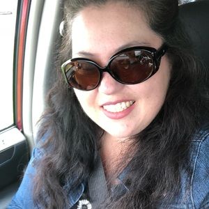 Meet your Posher, Helen